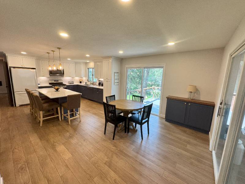 1030 Sommers St N - Photo 2 of 15