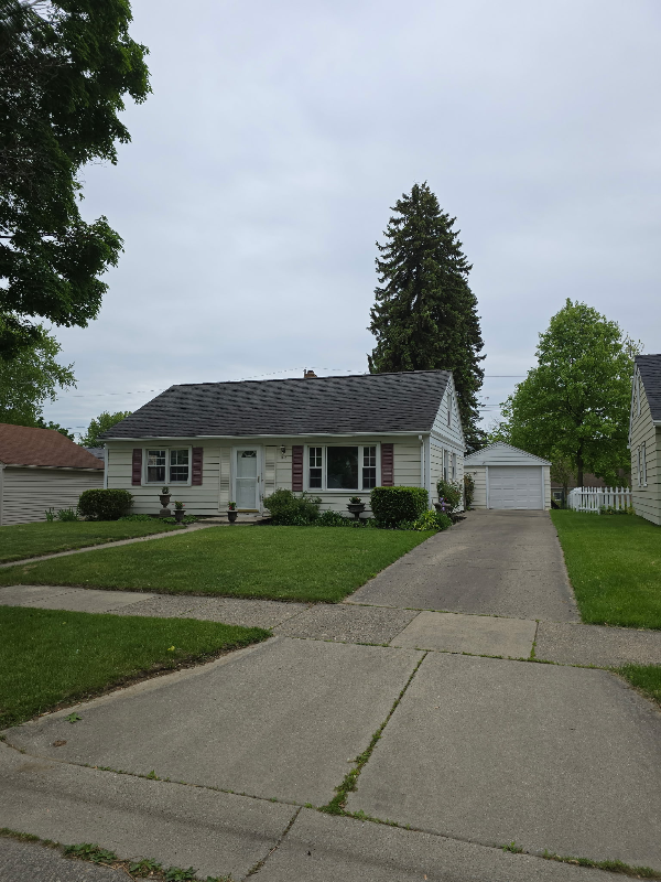 1615 Lenore Ave - Photo 2 of 15