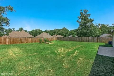 204 Southern Creek Cir - Photo 2 of 20