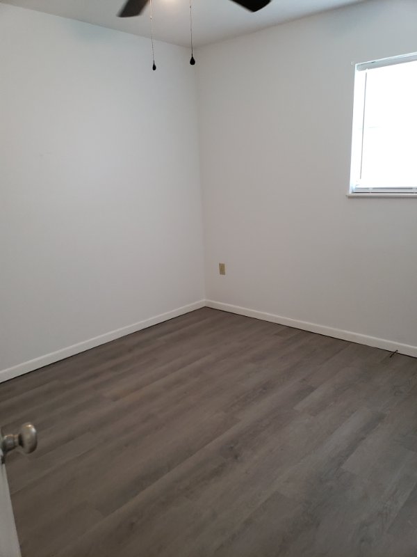 280 W Main St #1 - Photo 3 of 10