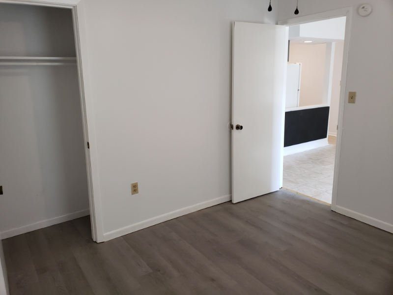 280 W Main St #1 - Photo 6 of 10