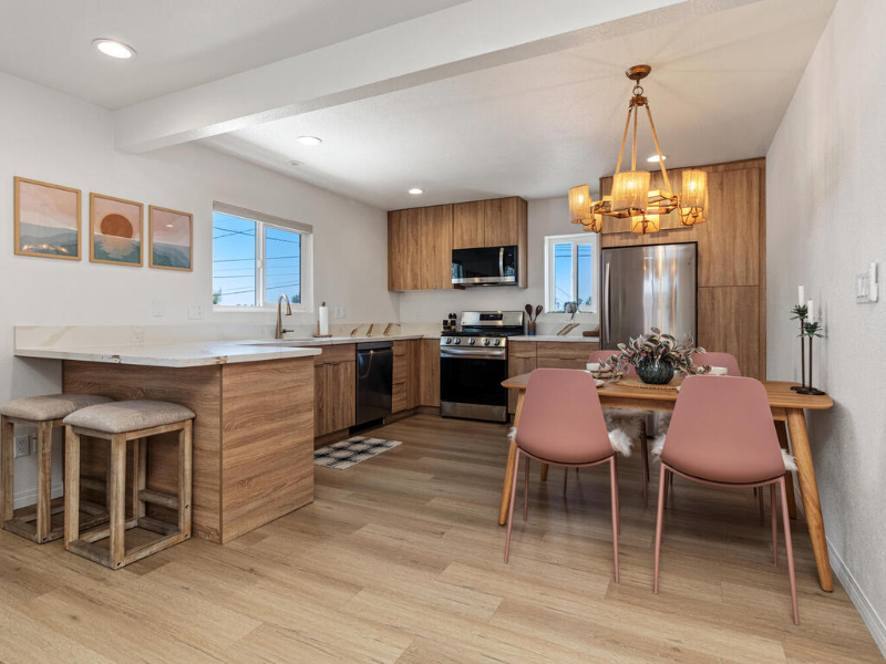 425 South Nevada Street #B - Photo 4 of 18