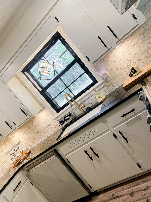 224 Jefferson Rd - Photo 2 of 8