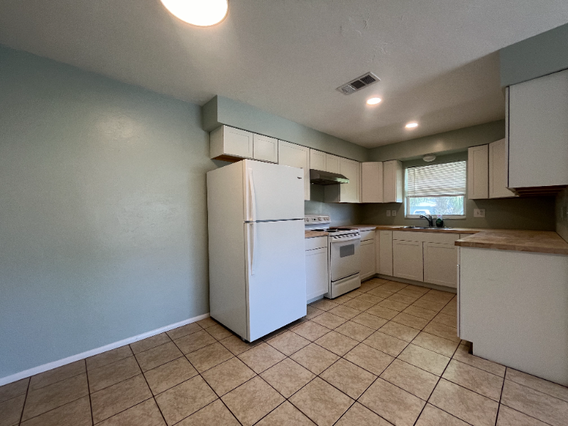 2507 Terry Ln #2507 - Photo 2 of 14