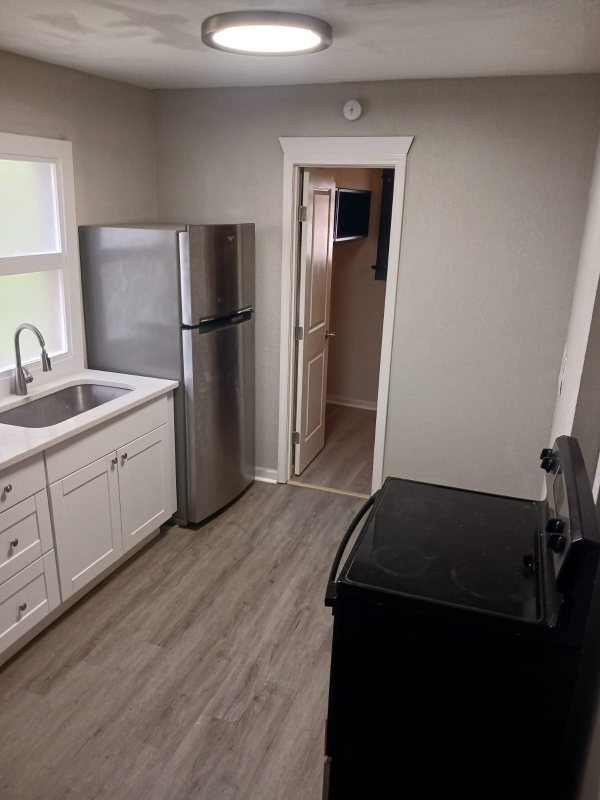 3519 College Ave - Photo 2 of 15