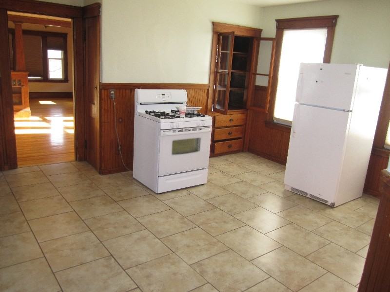 216 Ingleside Ave #3 - Photo 2 of 11