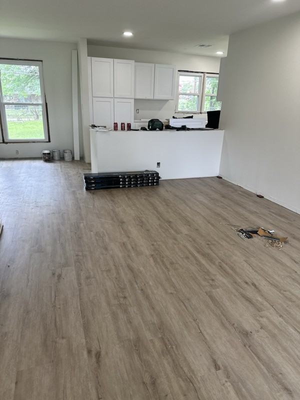 3801 Limestone Rd - Photo 2 of 4