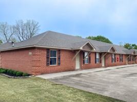 featured image of 107 S Oak St #14