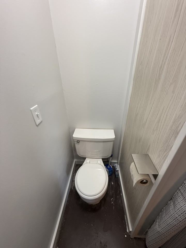 311 W 5th St #311B - Photo 6 of 8