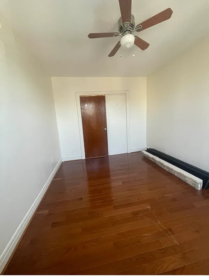 186 E 38th St #3 - Photo 6 of 10
