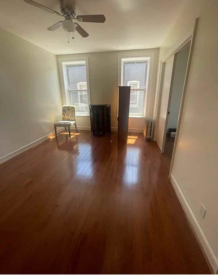 186 E 38th St #3 - Photo 6 of 13