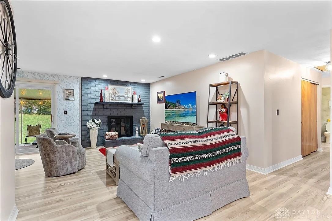4409 Sunnydale Pl #NA - Photo 7 of 46