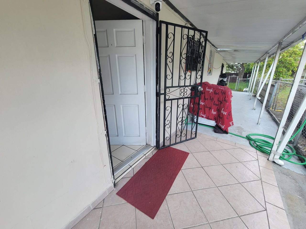 1210 E 10th Ave - Photo 2 of 24