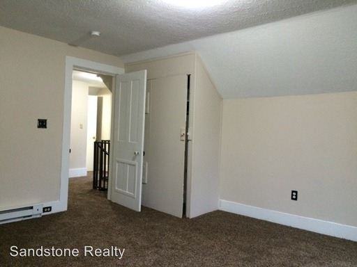 719 Grand St - Photo 3 of 26