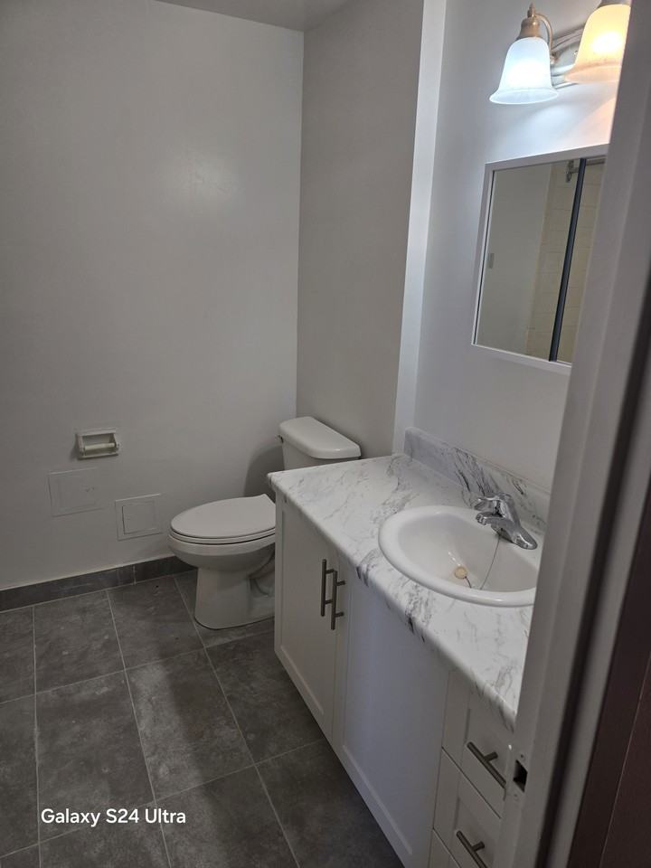 Oxford Towers - Photo 7 of 7