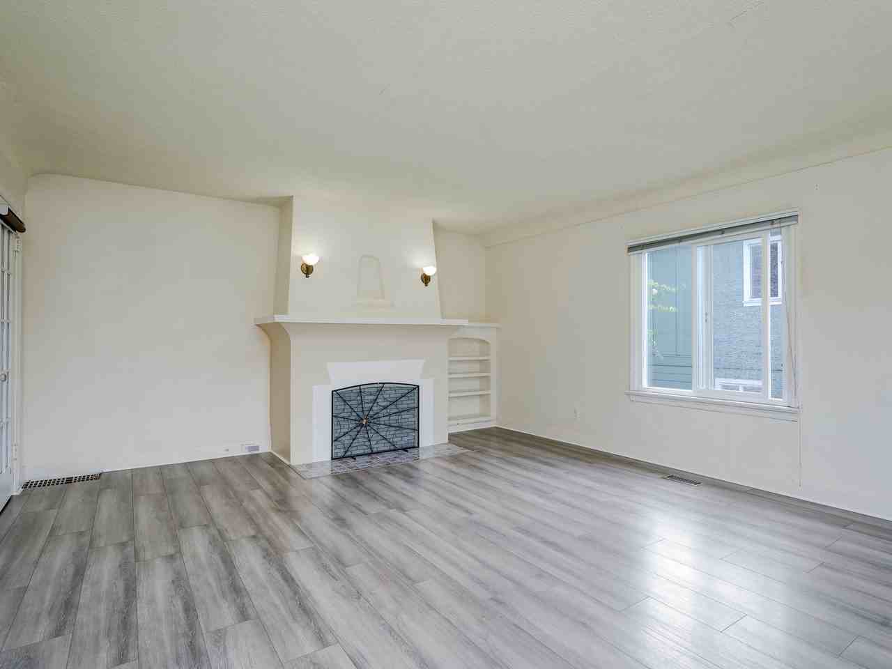 3233 Kingsley Street - Photo 2 of 11