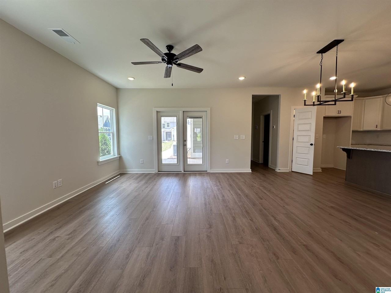 1008 UNALI TOWNES LOOP - Photo 5 of 28