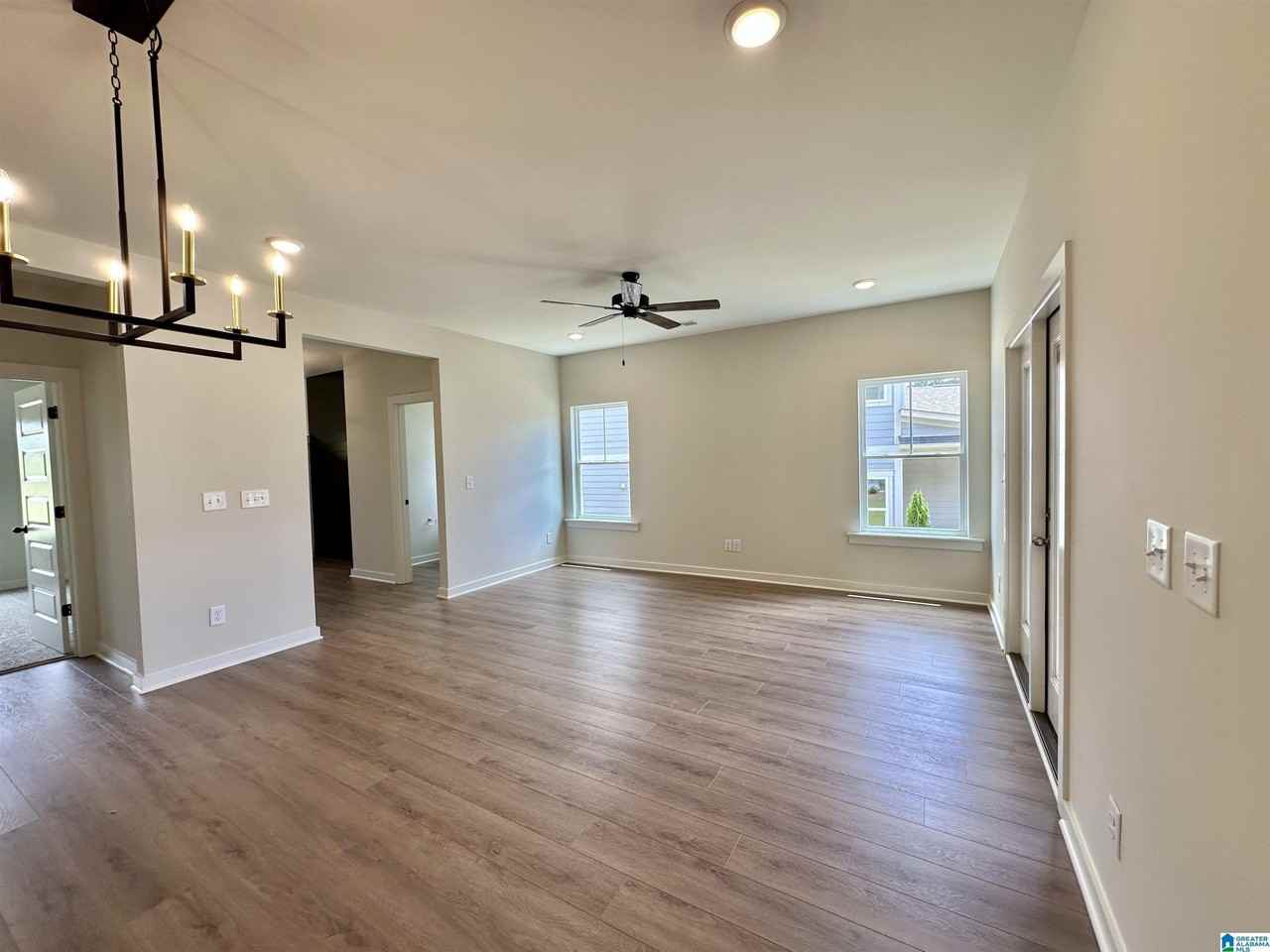 1008 UNALI TOWNES LOOP - Photo 7 of 28