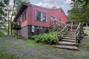 174 Weatogue Rd - Photo 1 of 1