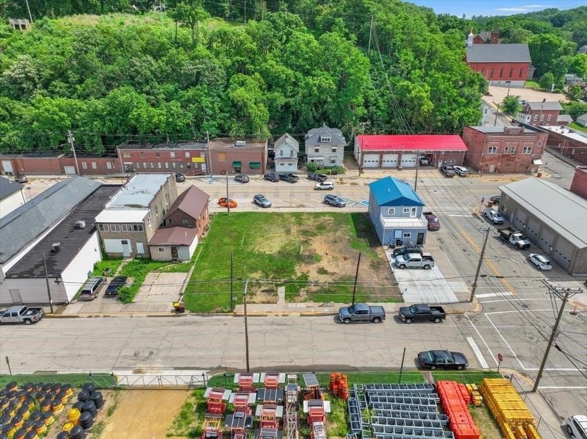 166 Sinsinawa Avenue - Photo 7 of 18