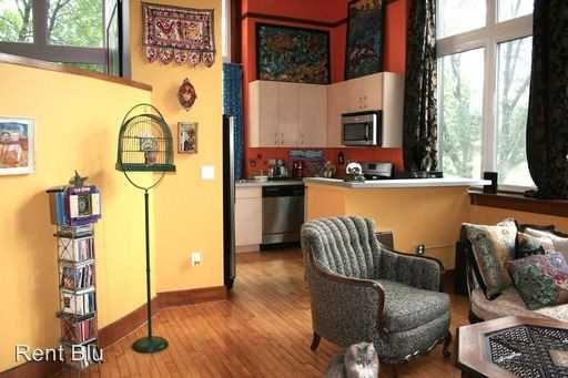 600 Broadway Ave - Photo 2 of 15