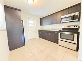 3810 Southwest 55th Avenue - Photo 1 of 1