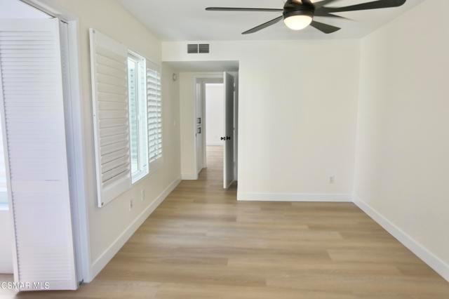 11738 Moorpark St - Photo 2 of 8