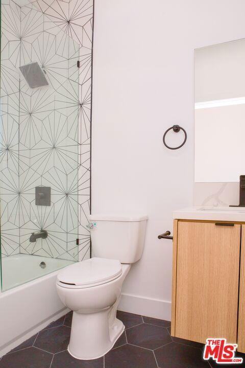 13463 Beach Ave - Photo 2 of 8