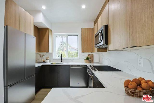 13463 Beach Ave - Photo 3 of 8