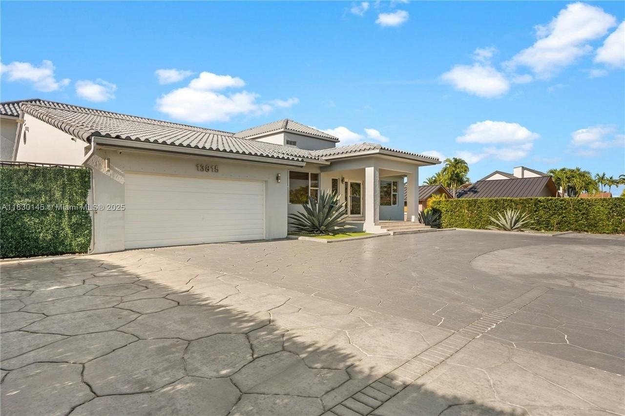 13815 Sw 38th St - Photo 3 of 50