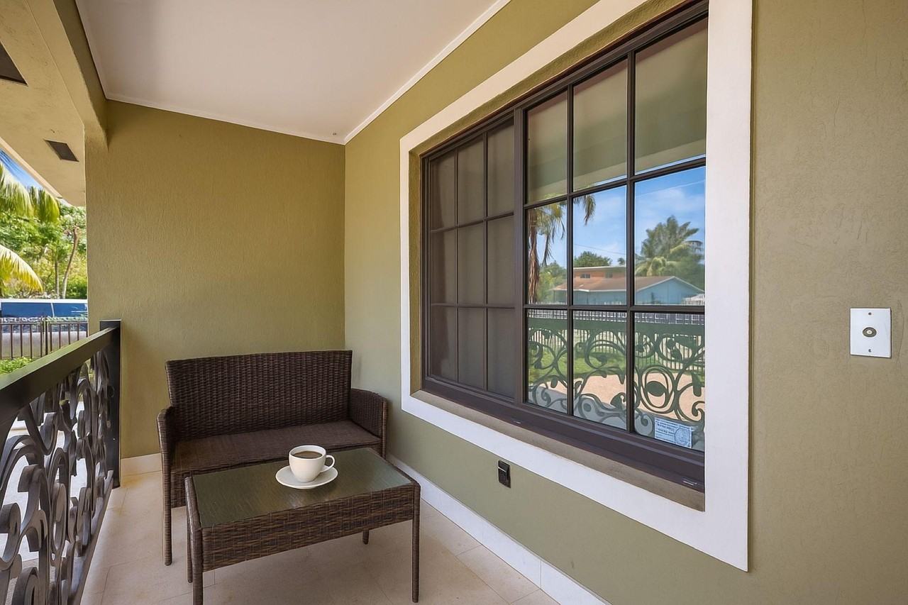 Nw 21st Ave - Photo 4 of 7