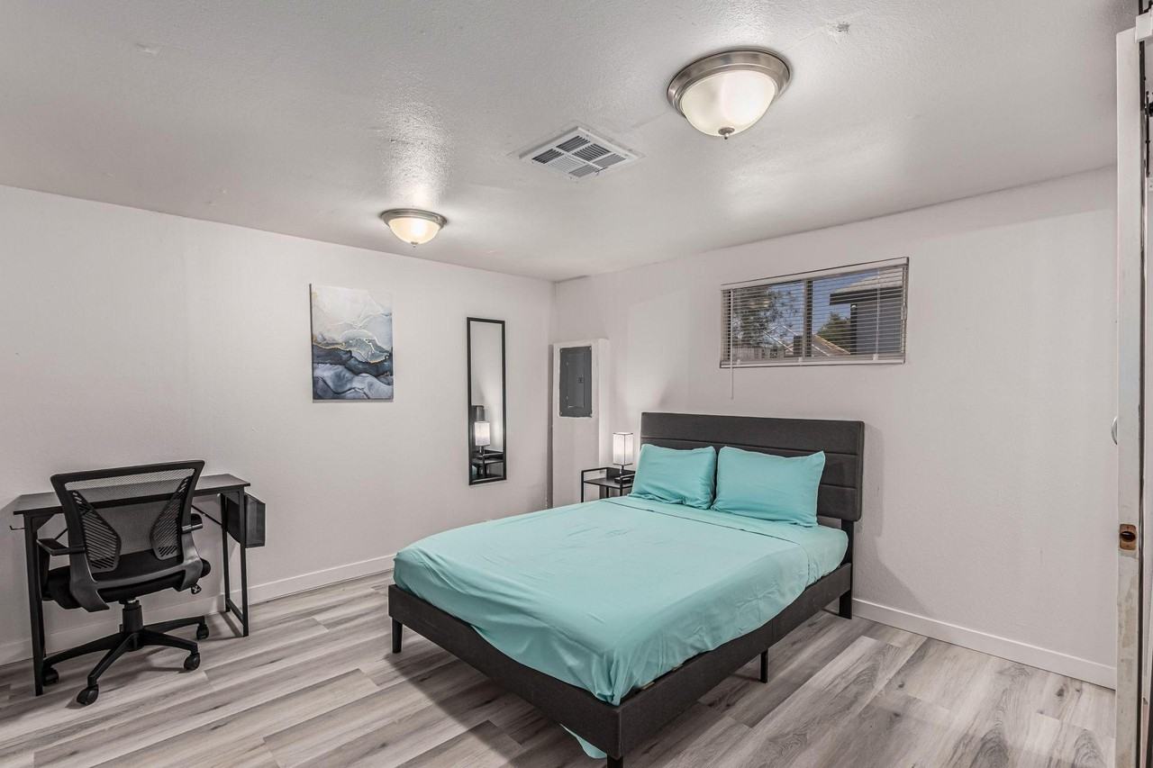 S Windsor - Photo 6 of 10