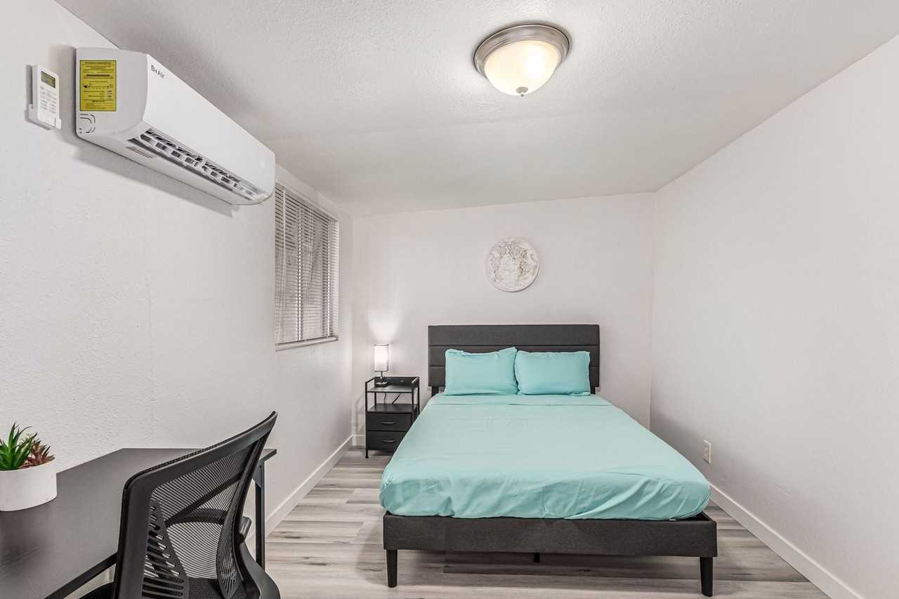 S Windsor - Photo 6 of 8