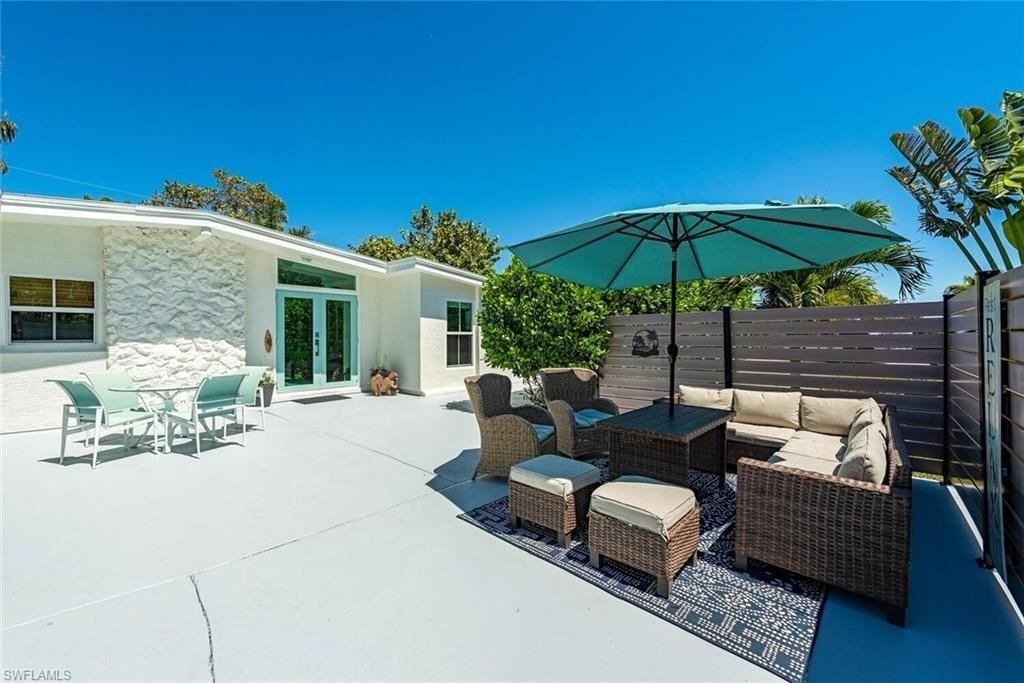 1971 Holiday Ln - Photo 2 of 26