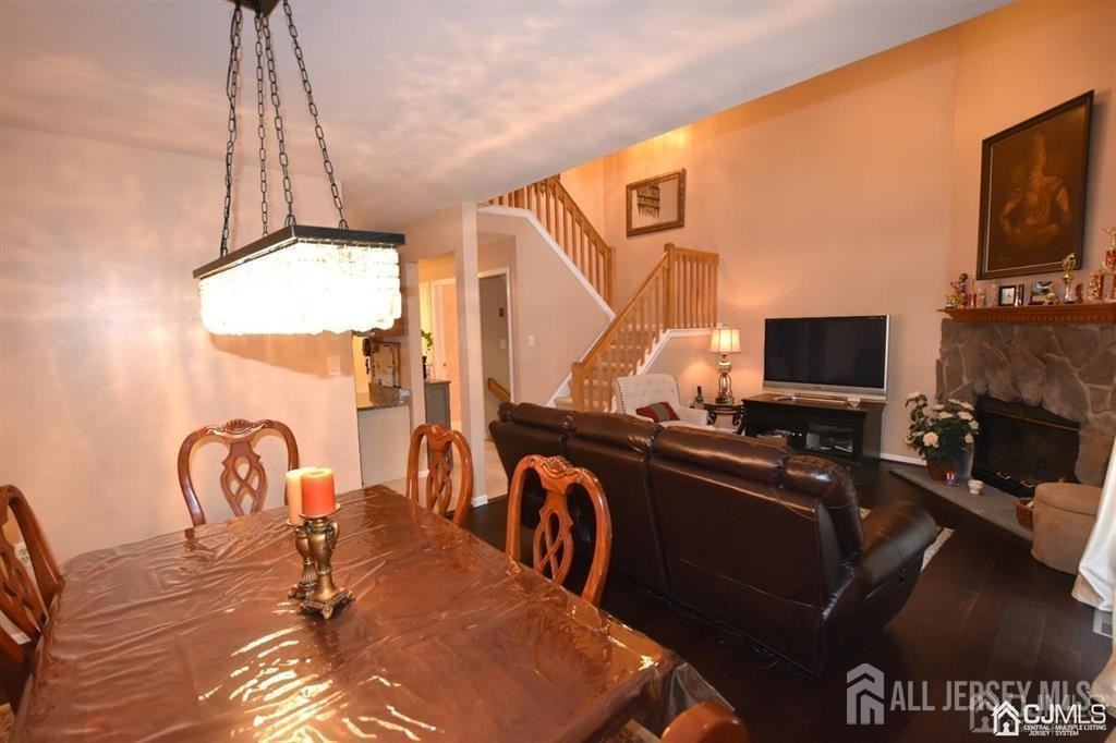 42 Heather Ct - Photo 5 of 27