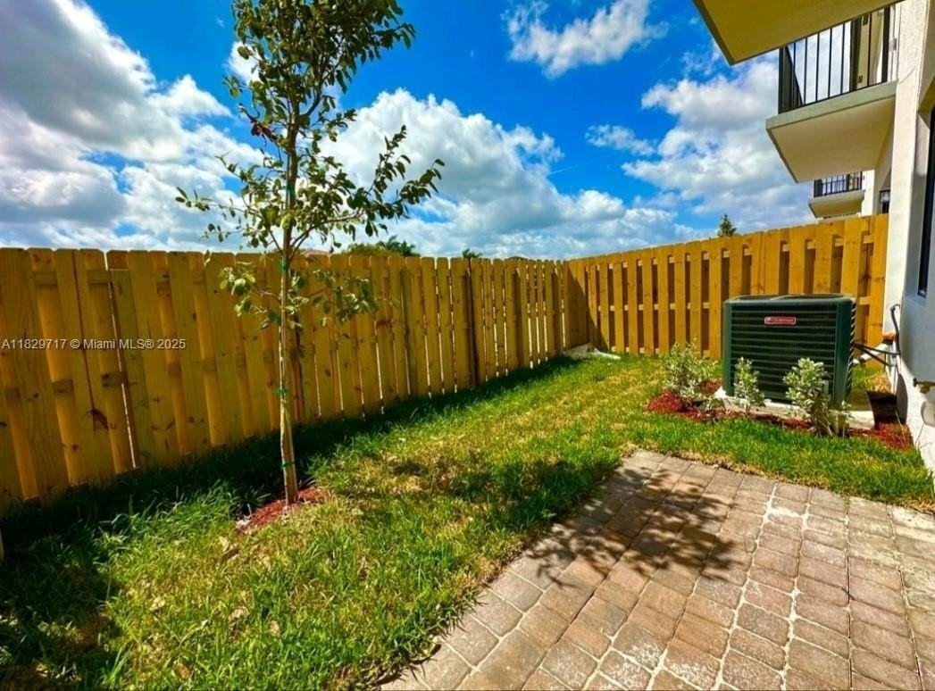 15728 Sw 136th Way - Photo 7 of 15