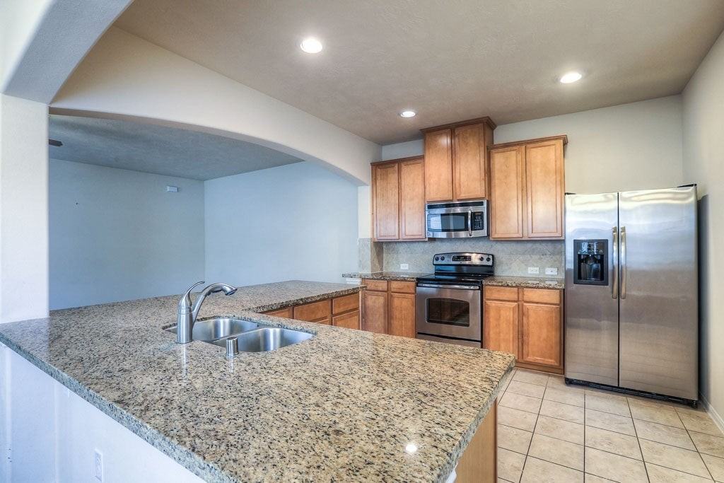 2742 Windy Thicket Ln - Photo 7 of 25