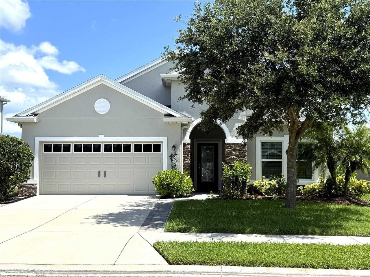 10820 79th St E - Photo 2 of 50