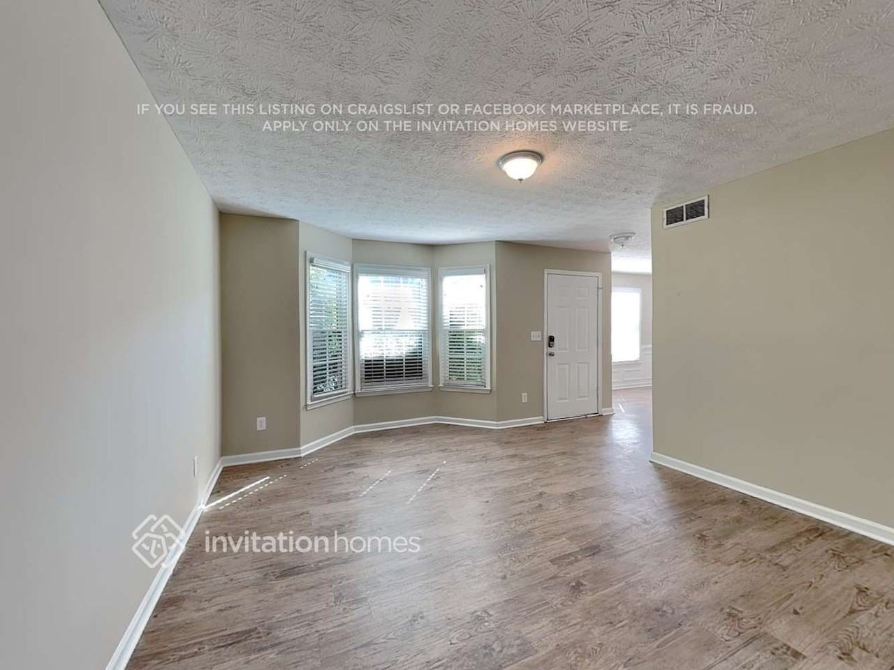 3925 Riversong Dr - Photo 4 of 22