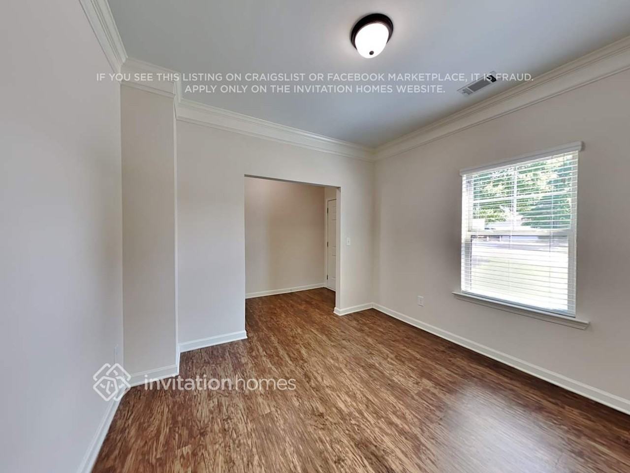 289 Village Broad St - Photo 4 of 22