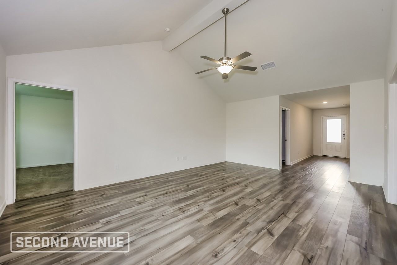 1321 Woodwinds Dr - Photo 6 of 28