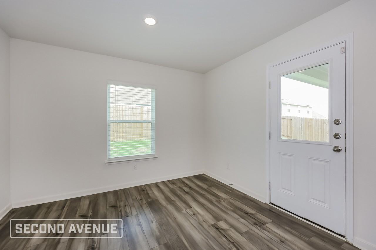1321 Woodwinds Dr - Photo 7 of 28