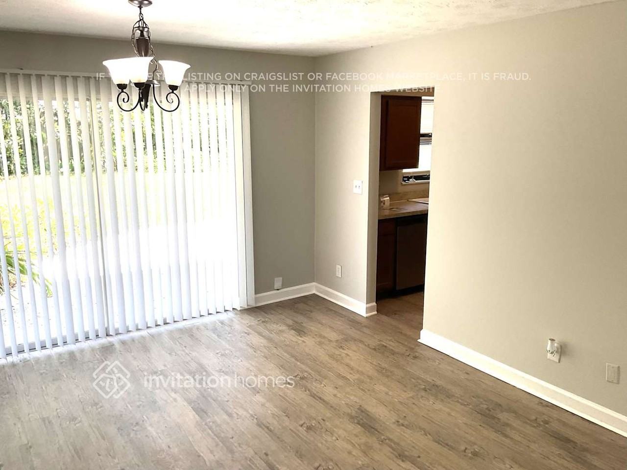 4633 Waverly Ln - Photo 7 of 17