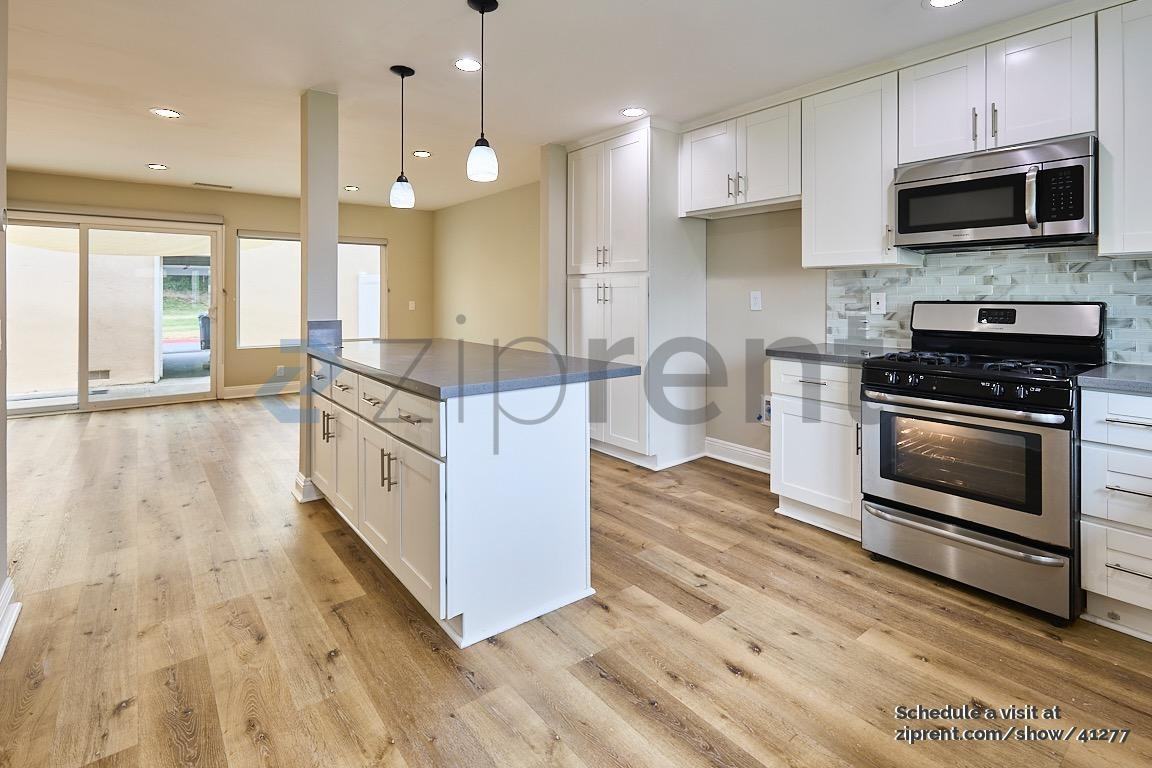 25313 Via Viejo - Photo 2 of 22