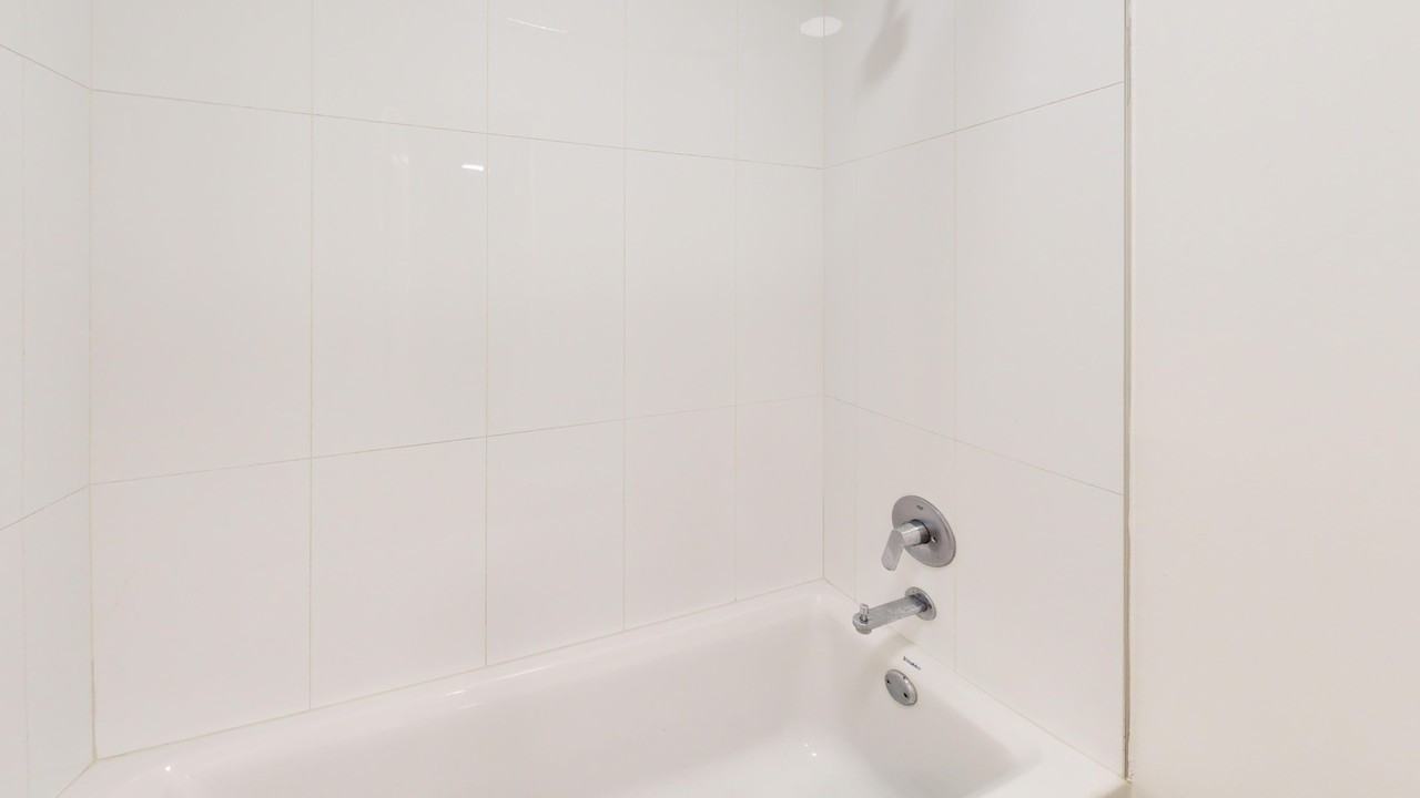 2520 College Avenue - Photo 5 of 50