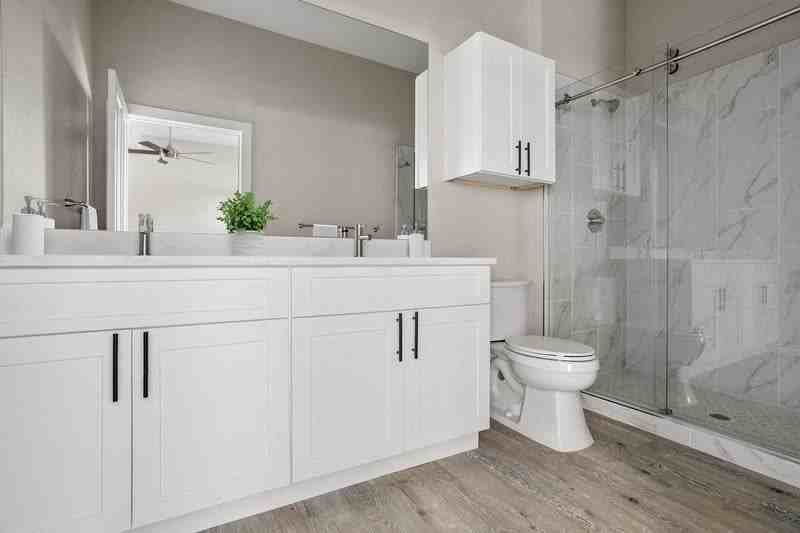 Riata - Photo 5 of 42