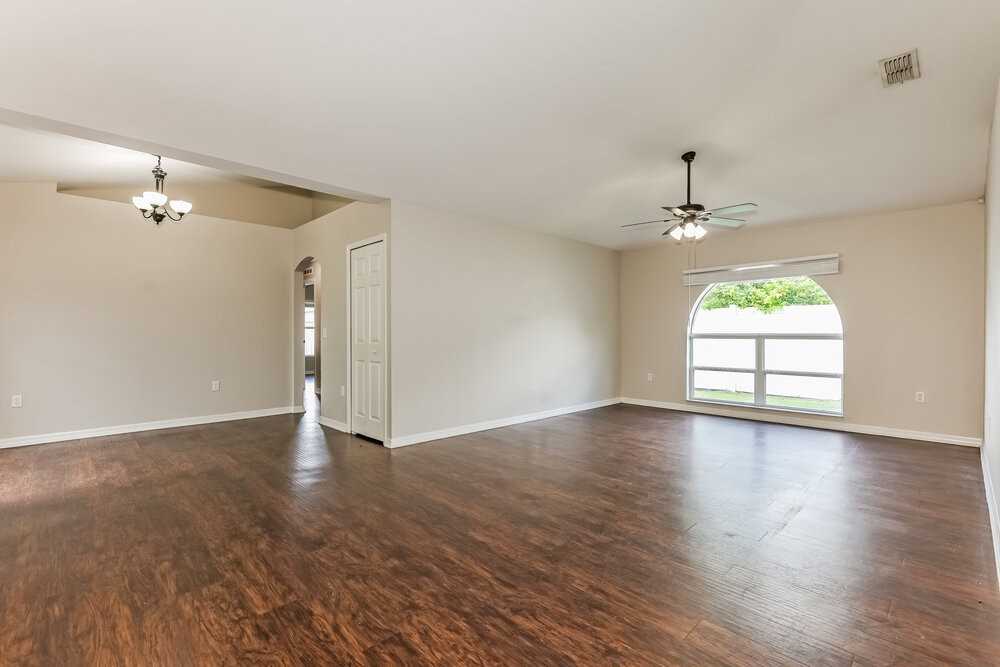 436 Fish Hawk Dr - Photo 3 of 16