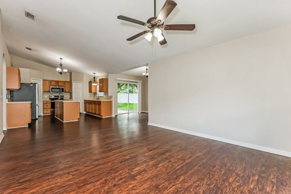 436 Fish Hawk Dr - Photo 4 of 16