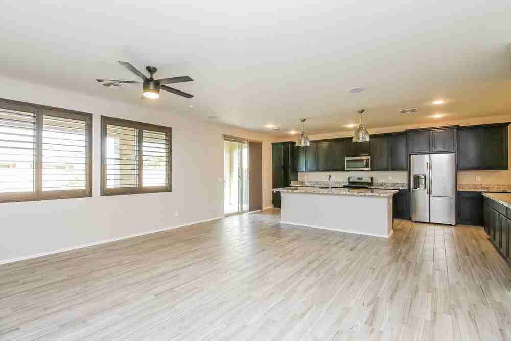 22488 E Munoz St - Photo 3 of 16