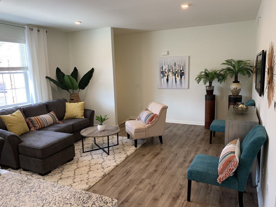 Plymouth Flats - Photo 7 of 27